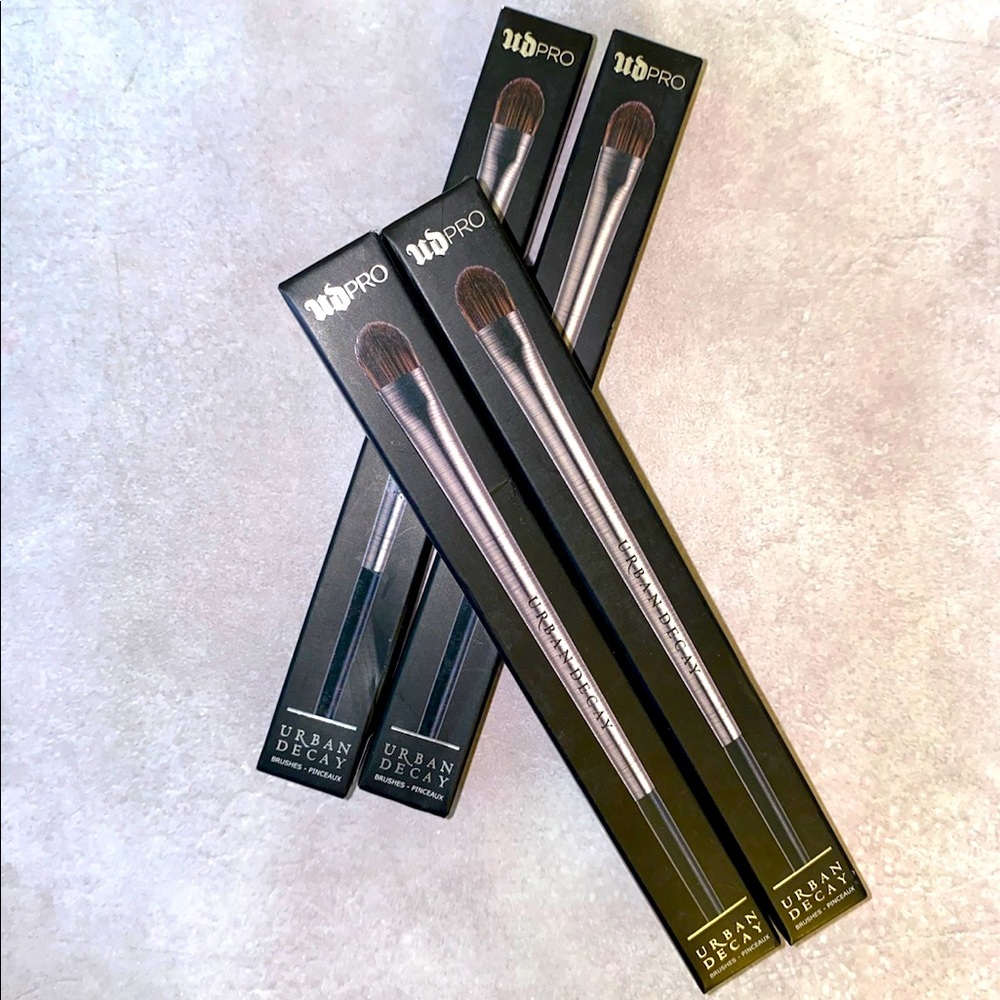 Urban Decay Eyeshadow Brush